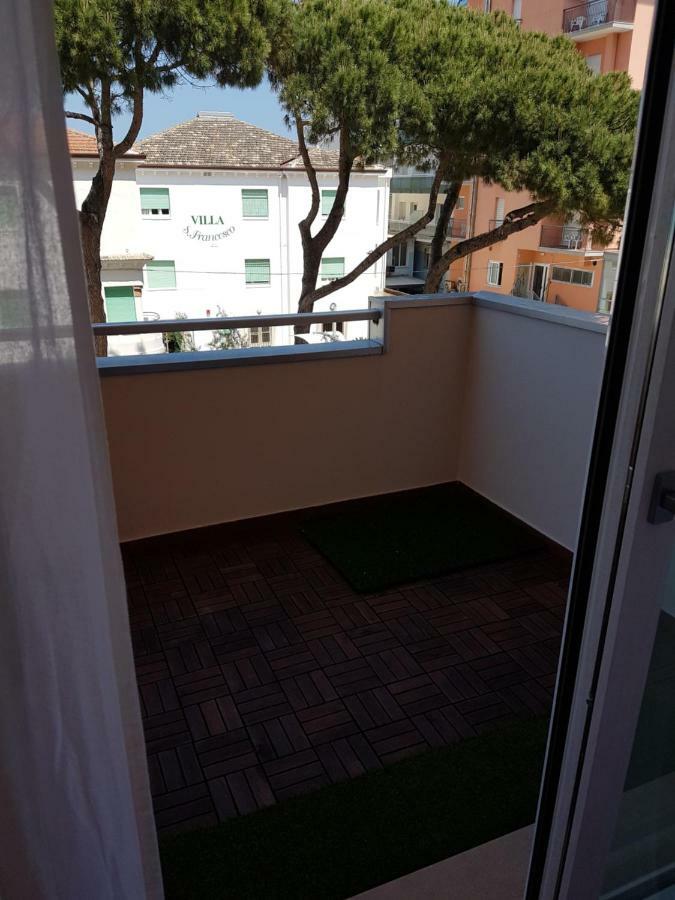 Crima Mare Luxury Apartman Misano Adriatico Kültér fotó